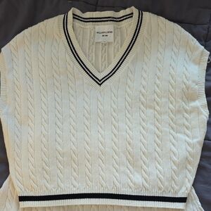 Willow & Wind Cream Mini Skirt & Vest Combo